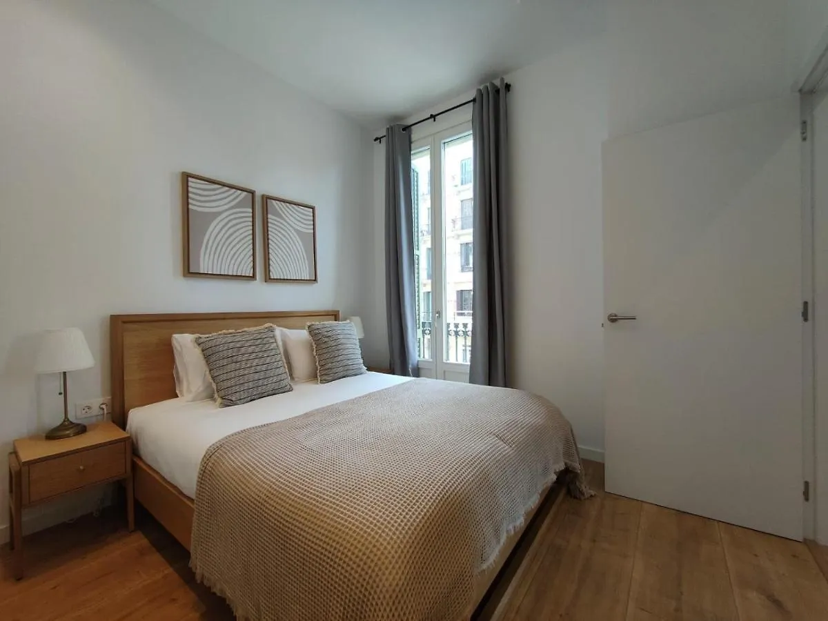 Mr Luxury City Center Barcelona